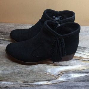 Minnetonka Black Fringe Booties